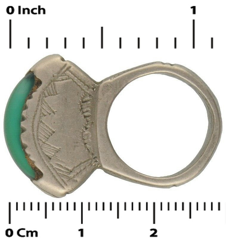 Tuareg Silver Ring with Green Glass – Sahara Nomadic Jewelry