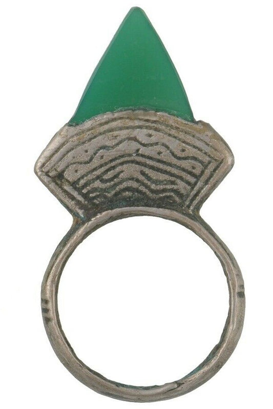 Vintage Tuareg Silver Ring with Green Glass – Sahara Nomadic Art