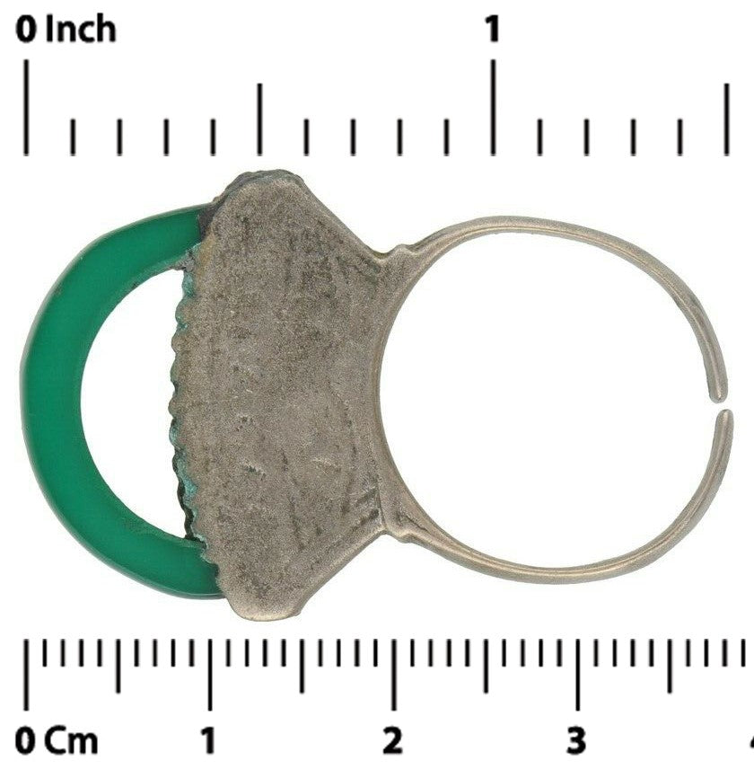 Vintage Tuareg Silver Ring with Green Glass – Sahara Nomadic Jewelry