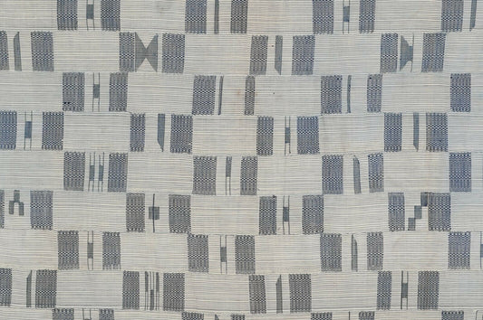 Handwoven Ashanti Kente Woman‑Size 1970s Cotton Cloth (165×105 cm)